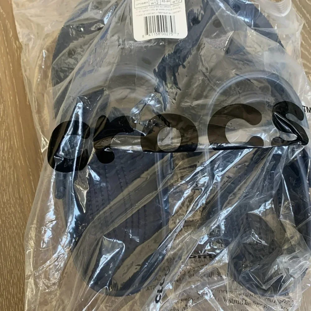 Crocs Classic navy clogs - Picture 4 of 4